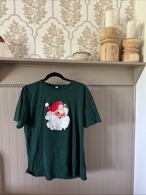 Women’s Green Santa Graphic Tee